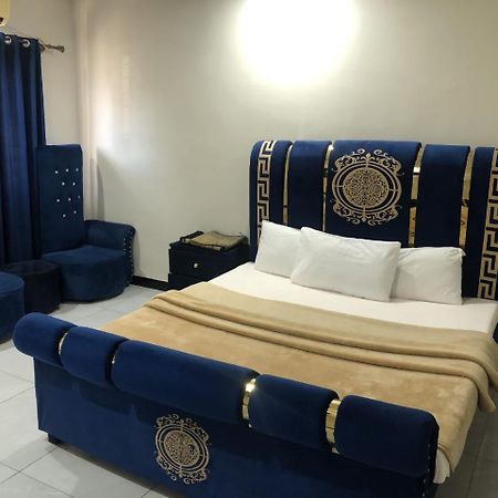 Hotel Islamabad Crown Rawalpindi Bagian luar foto