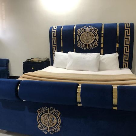 Hotel Islamabad Crown Rawalpindi Bagian luar foto