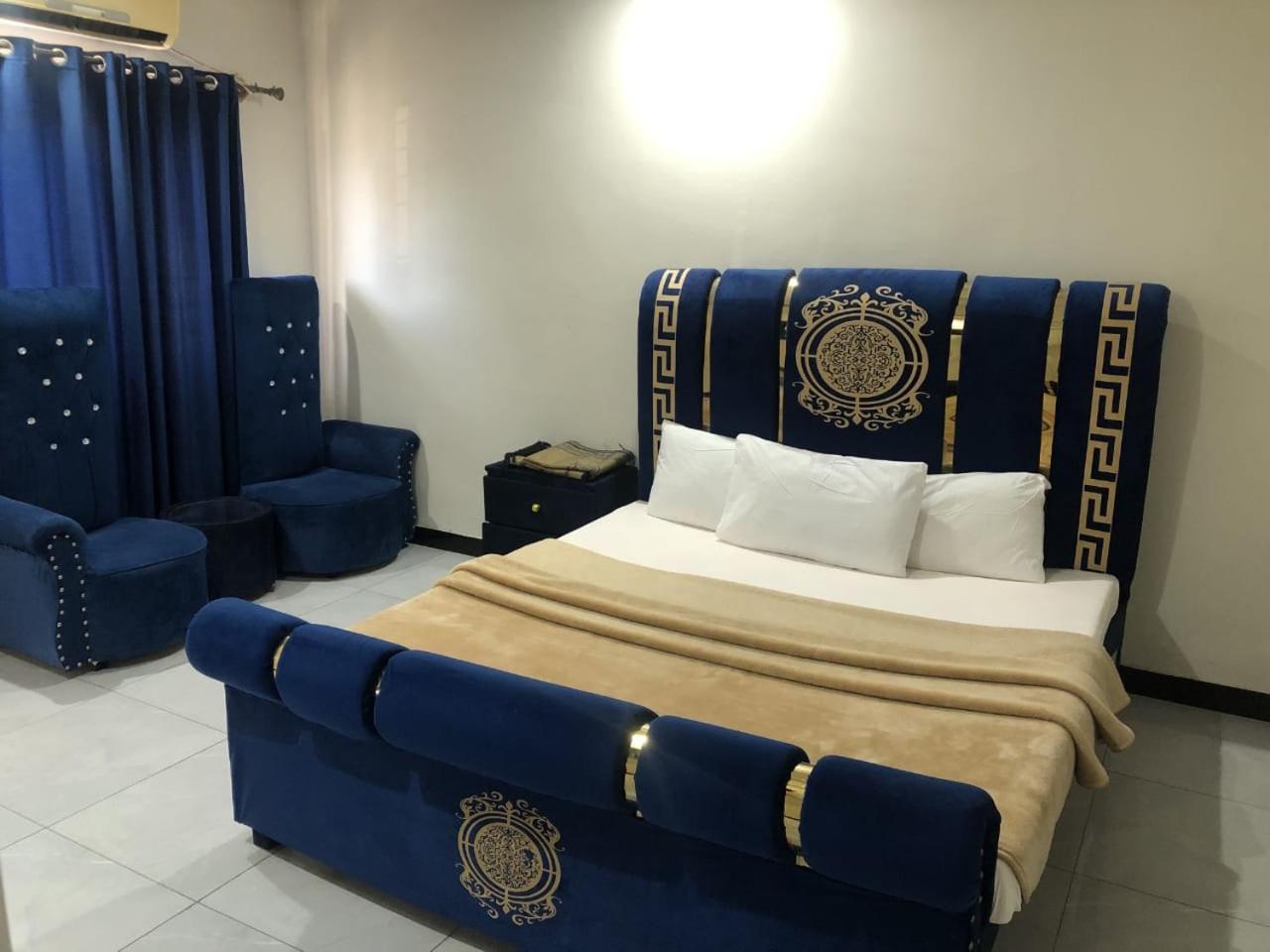 Hotel Islamabad Crown Rawalpindi Bagian luar foto